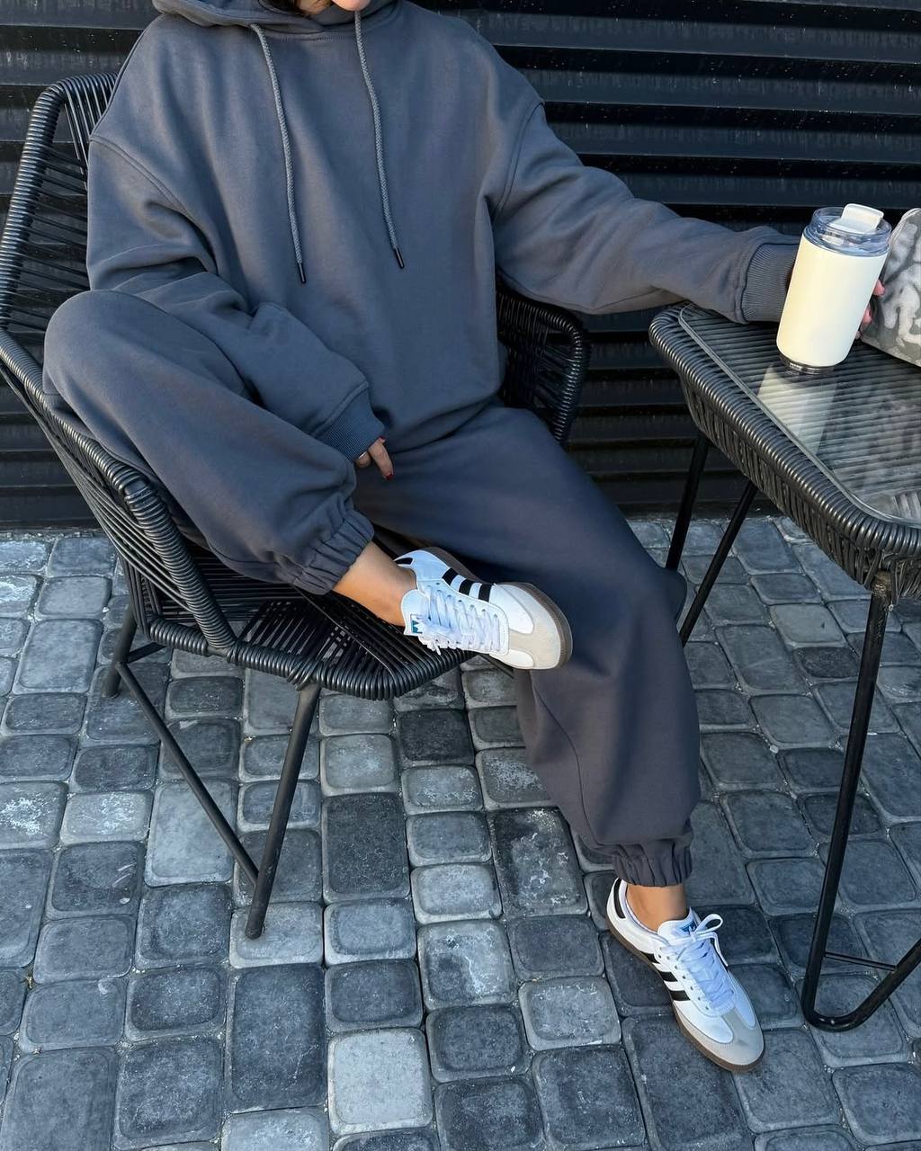 607eb1ee-42da-11f0-8622-dee18ff4e8c0_1