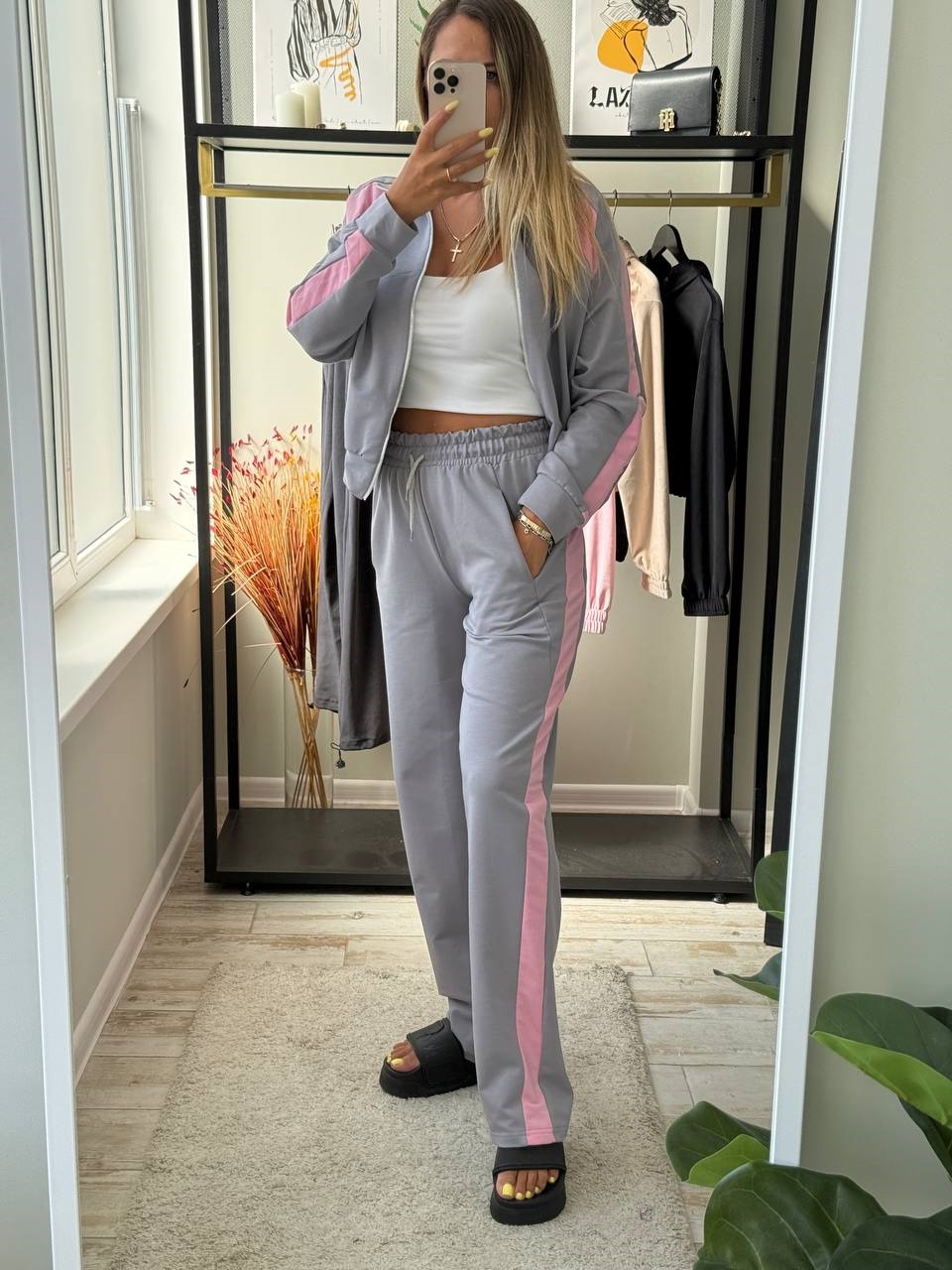 688da379-40f1-11f0-8622-dee18ff4e8c0_0