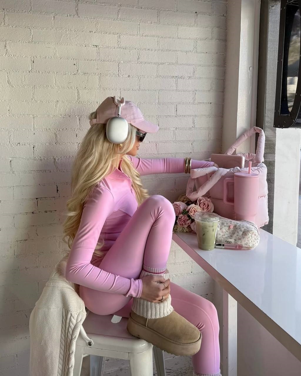 68ba55b0-f2e8-11ef-8621-dee18ff4e8c0_2