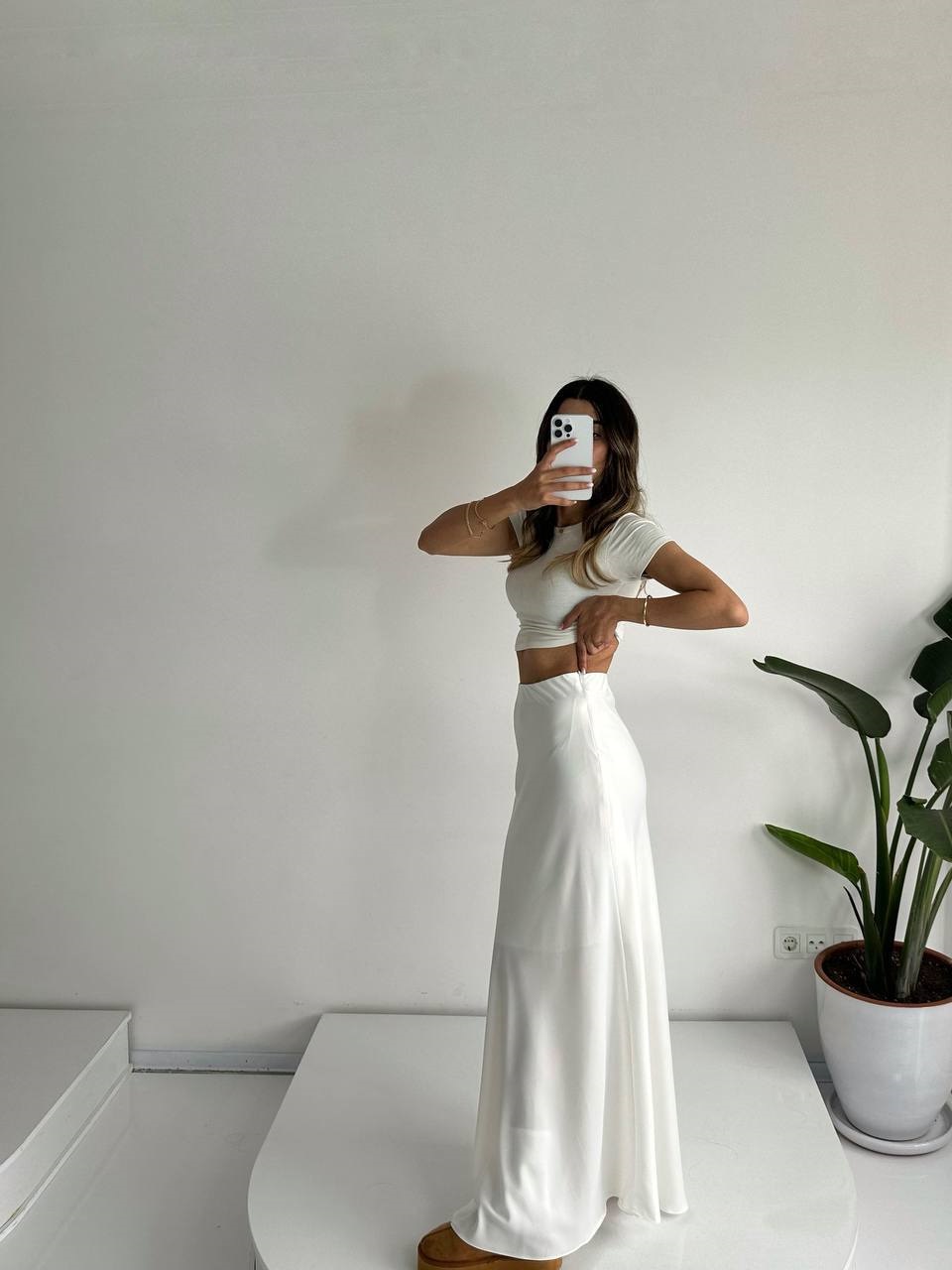 6915054f-de1d-11ee-ad52-166b0be12ee5_1