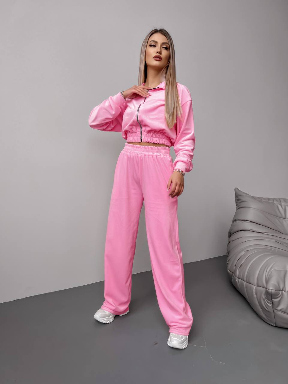 69a30379-e656-11ef-8621-dee18ff4e8c0_2