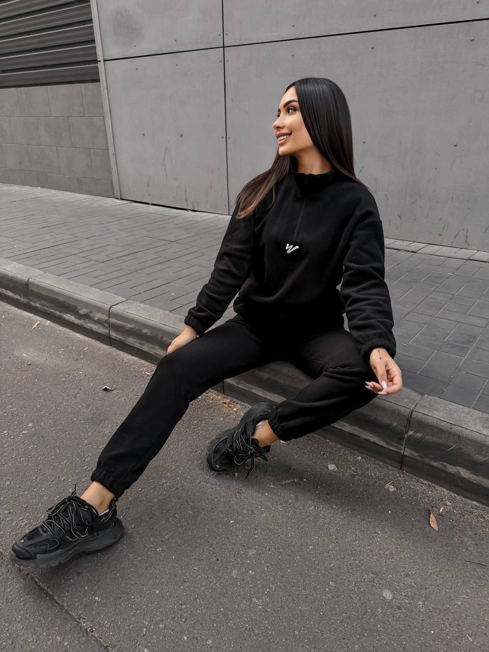 6bb7ee9d-d5e5-11ef-8621-dee18ff4e8c0_2