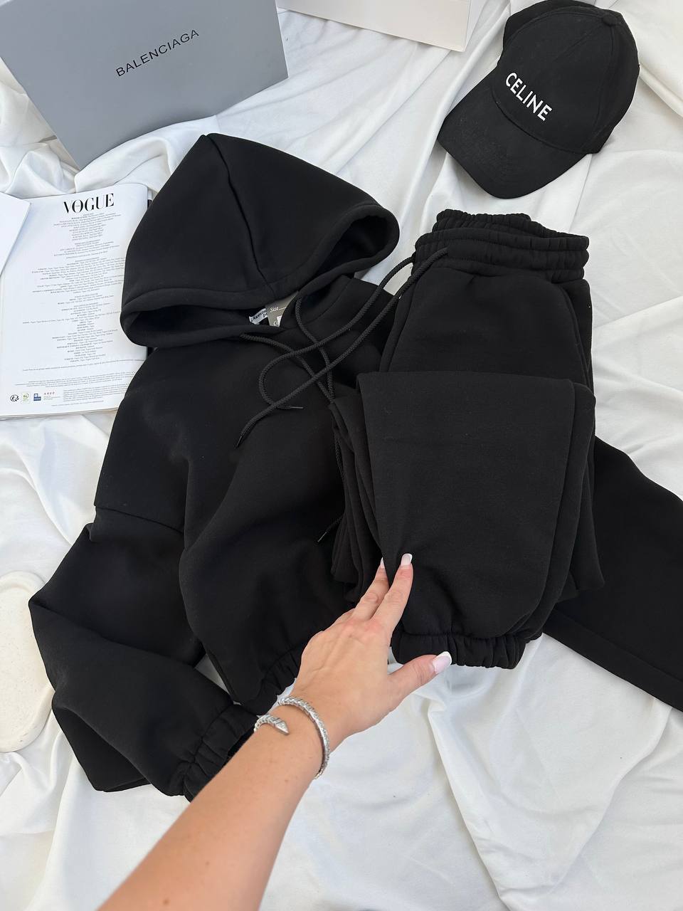 6c9fcfa5-9e13-11ef-8620-dee18ff4e8c0_1