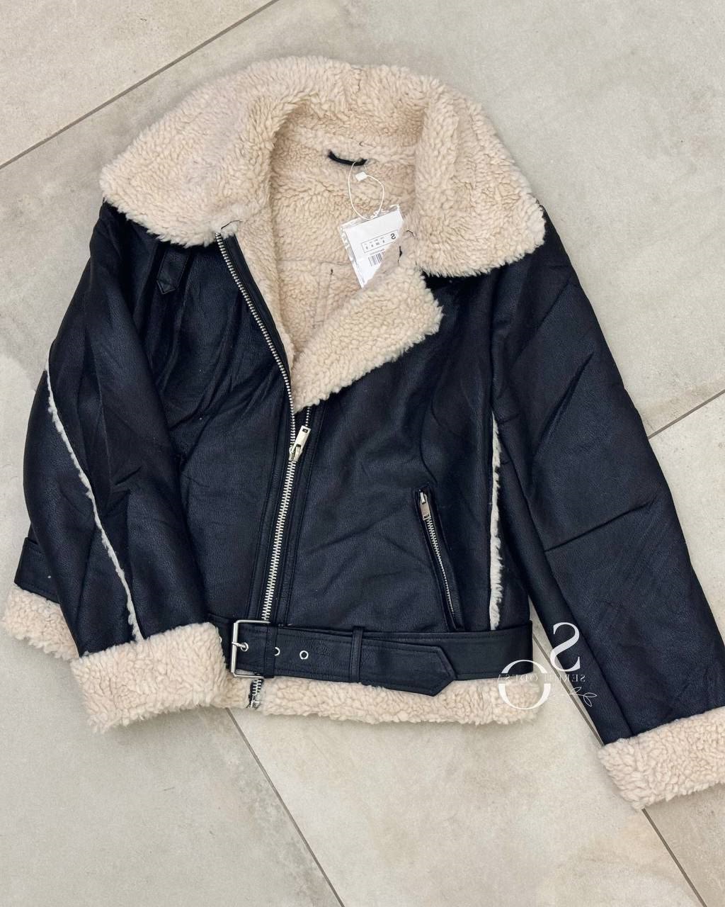 6cb8a48c-6e5b-11ef-861f-dee18ff4e8c0_0