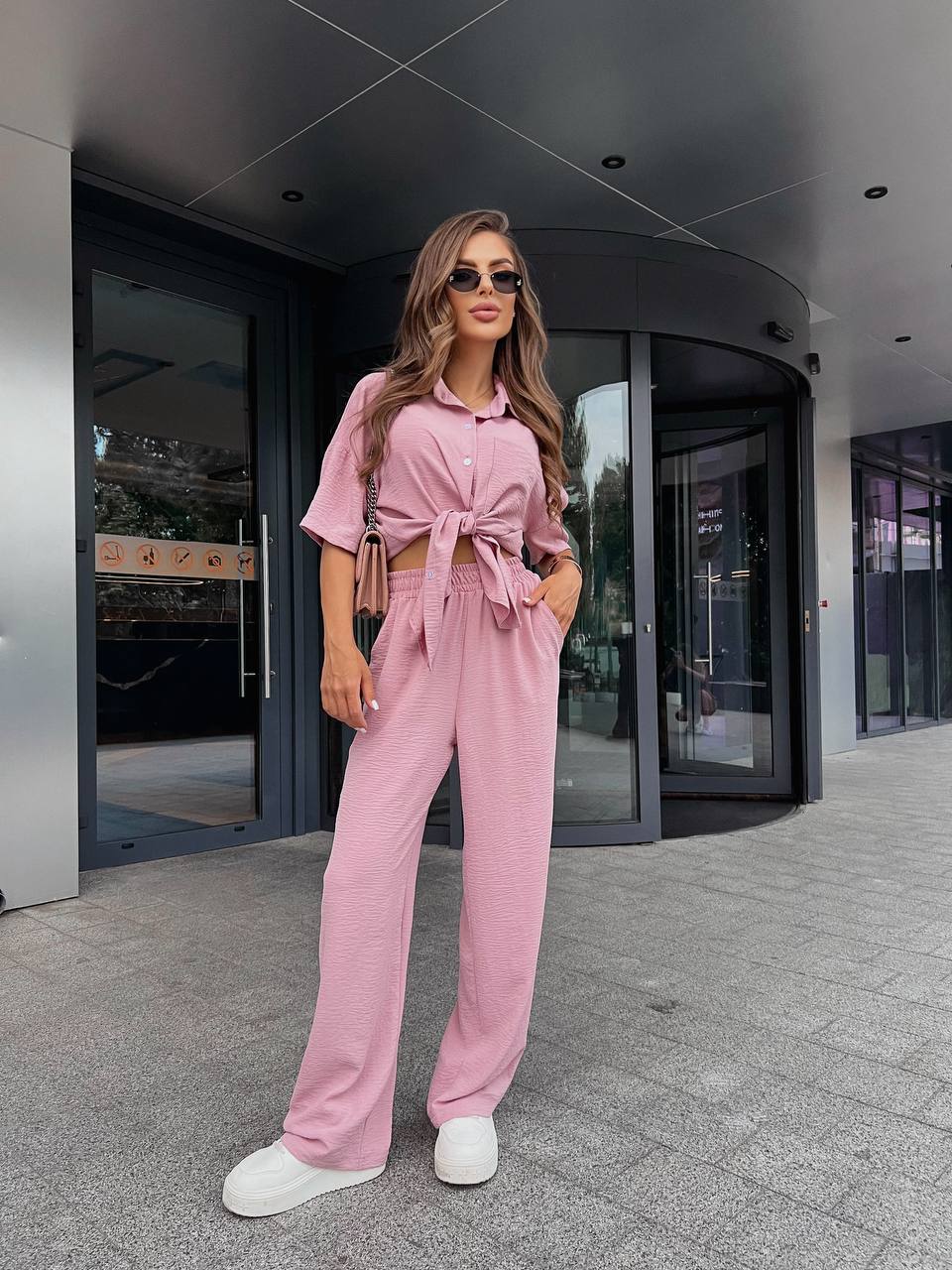 6ee2ebbd-5200-11f0-8622-dee18ff4e8c0_0