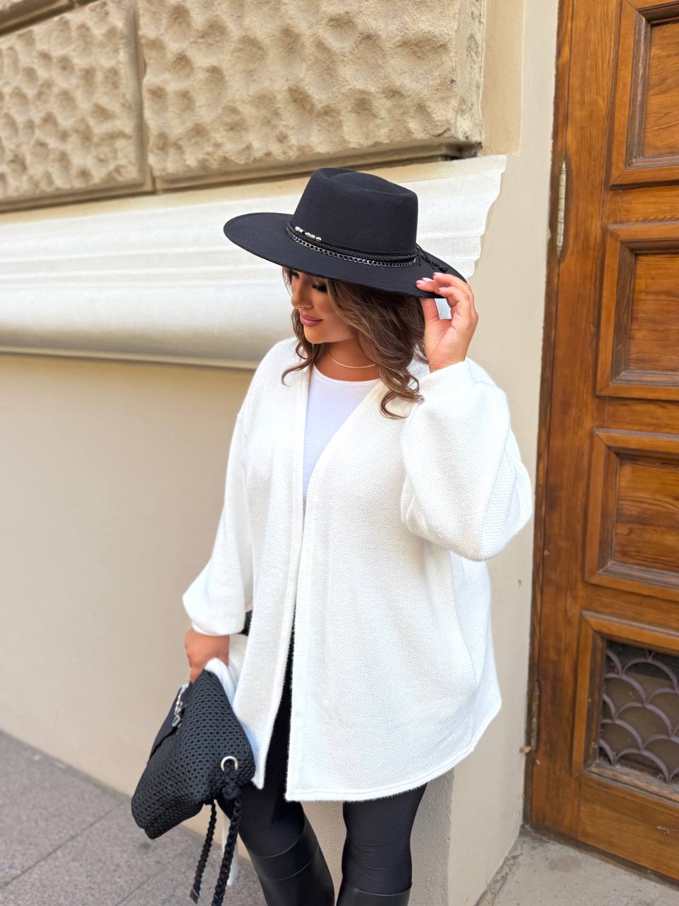 6f76c81a-908f-11f0-8624-dee18ff4e8c0_1