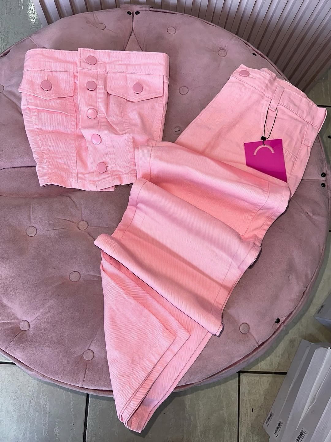 707f0923-6c6a-11f0-8624-dee18ff4e8c0_0