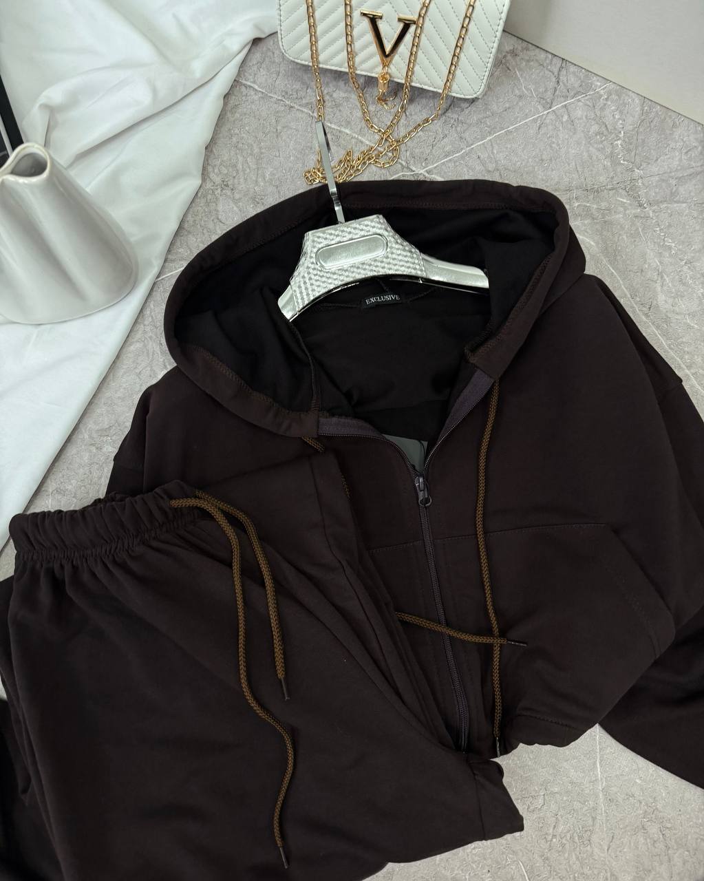 709e7f01-8a8d-11f0-8624-dee18ff4e8c0_0