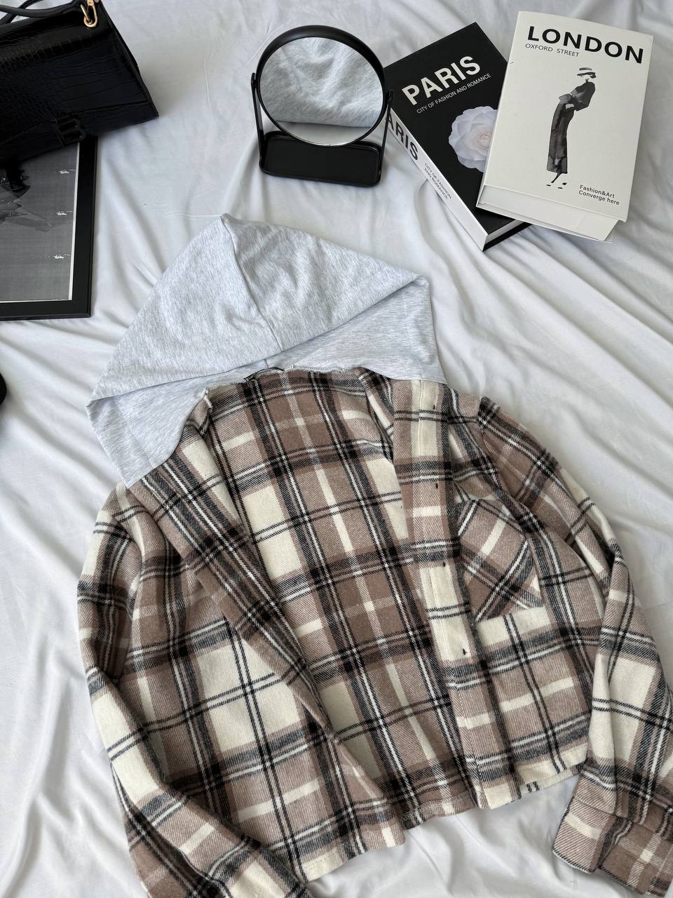 709e7f12-8a8d-11f0-8624-dee18ff4e8c0_1