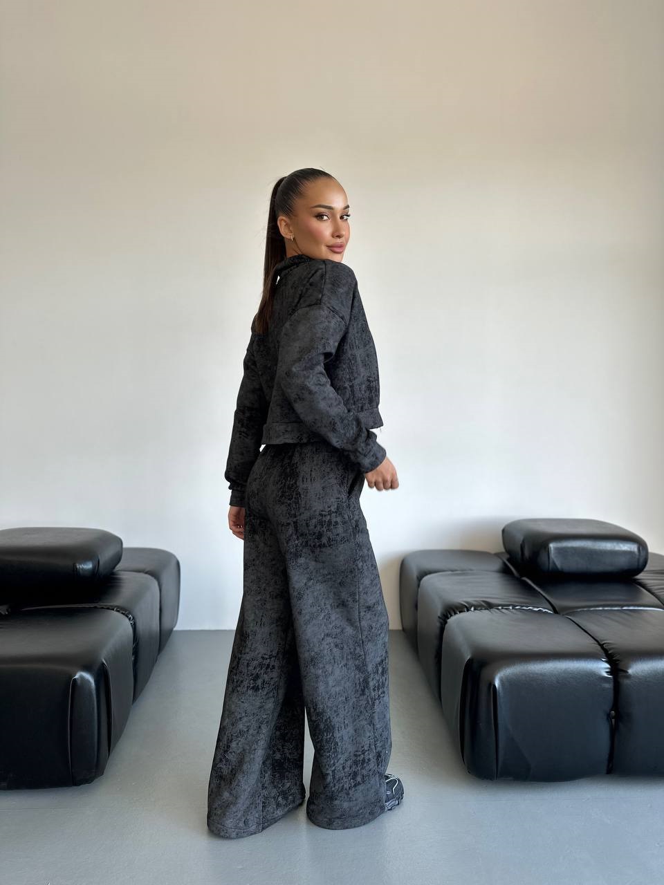 7273abc8-b25c-11ee-ad46-166b0be12ee5_1