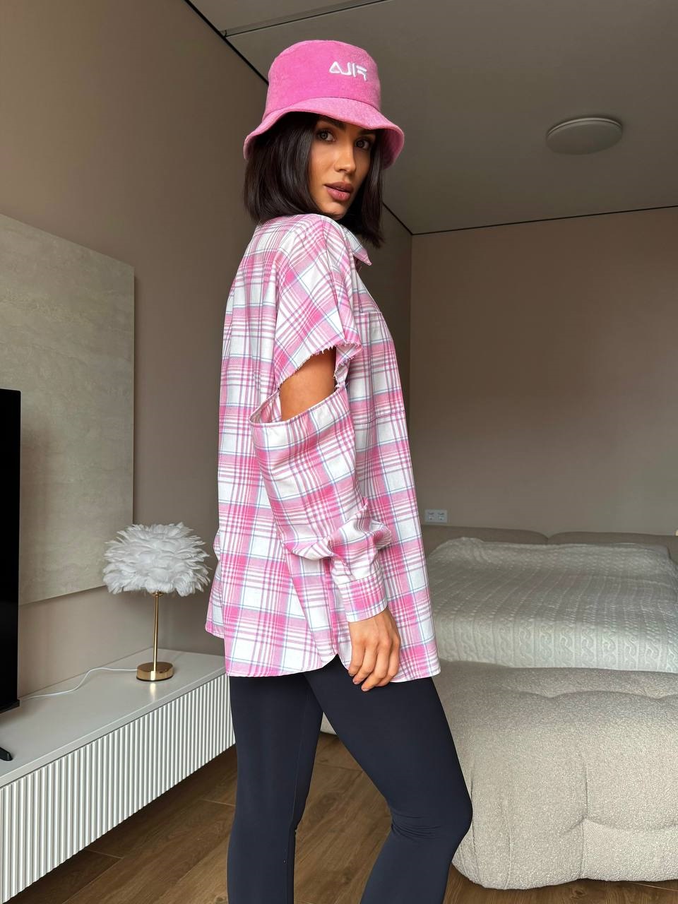 7750db39-3aae-11f0-8622-dee18ff4e8c0_2