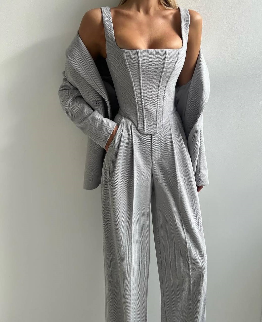 78b53843-7aa8-11f0-8624-dee18ff4e8c0_2