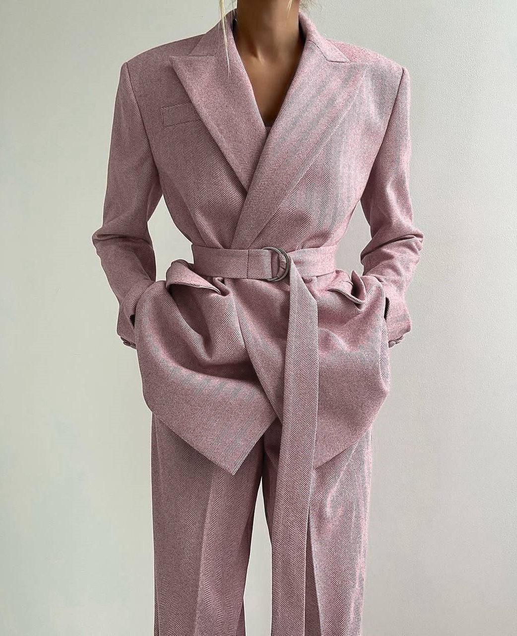 78b53859-7aa8-11f0-8624-dee18ff4e8c0_1