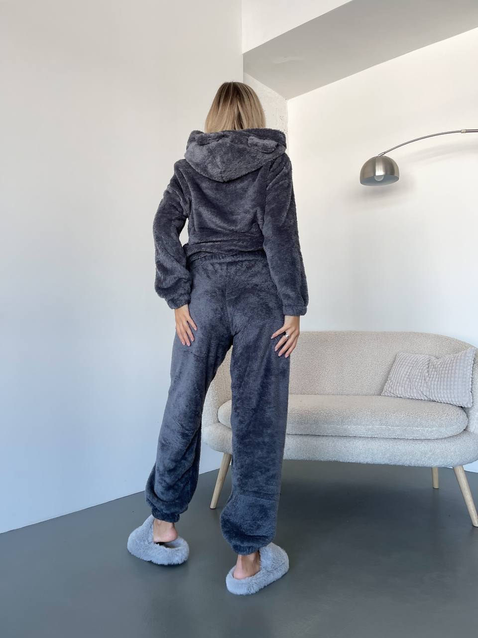 7a1392c4-8c00-11ee-ad37-166b0be12ee5_1