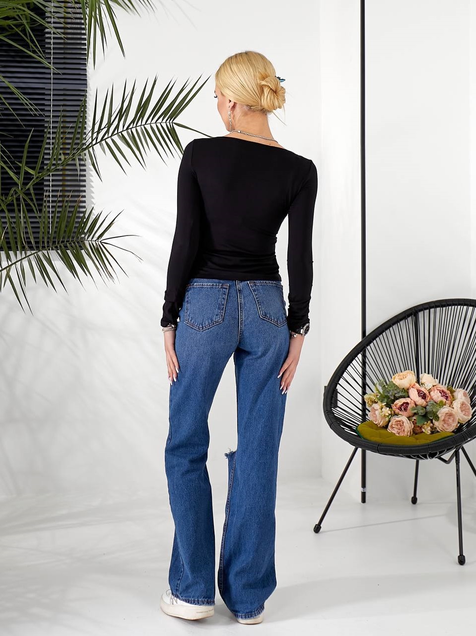 7ab8591d-0608-11f0-8621-dee18ff4e8c0_1