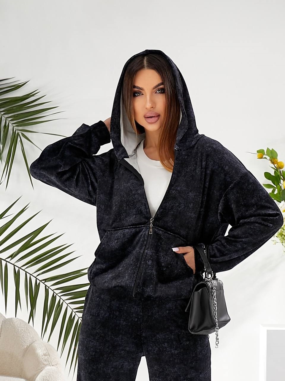 7afb6b27-f2e3-11ef-8621-dee18ff4e8c0_2