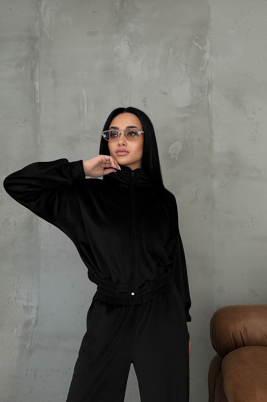 7b609f67-6772-11f0-8624-dee18ff4e8c0_1