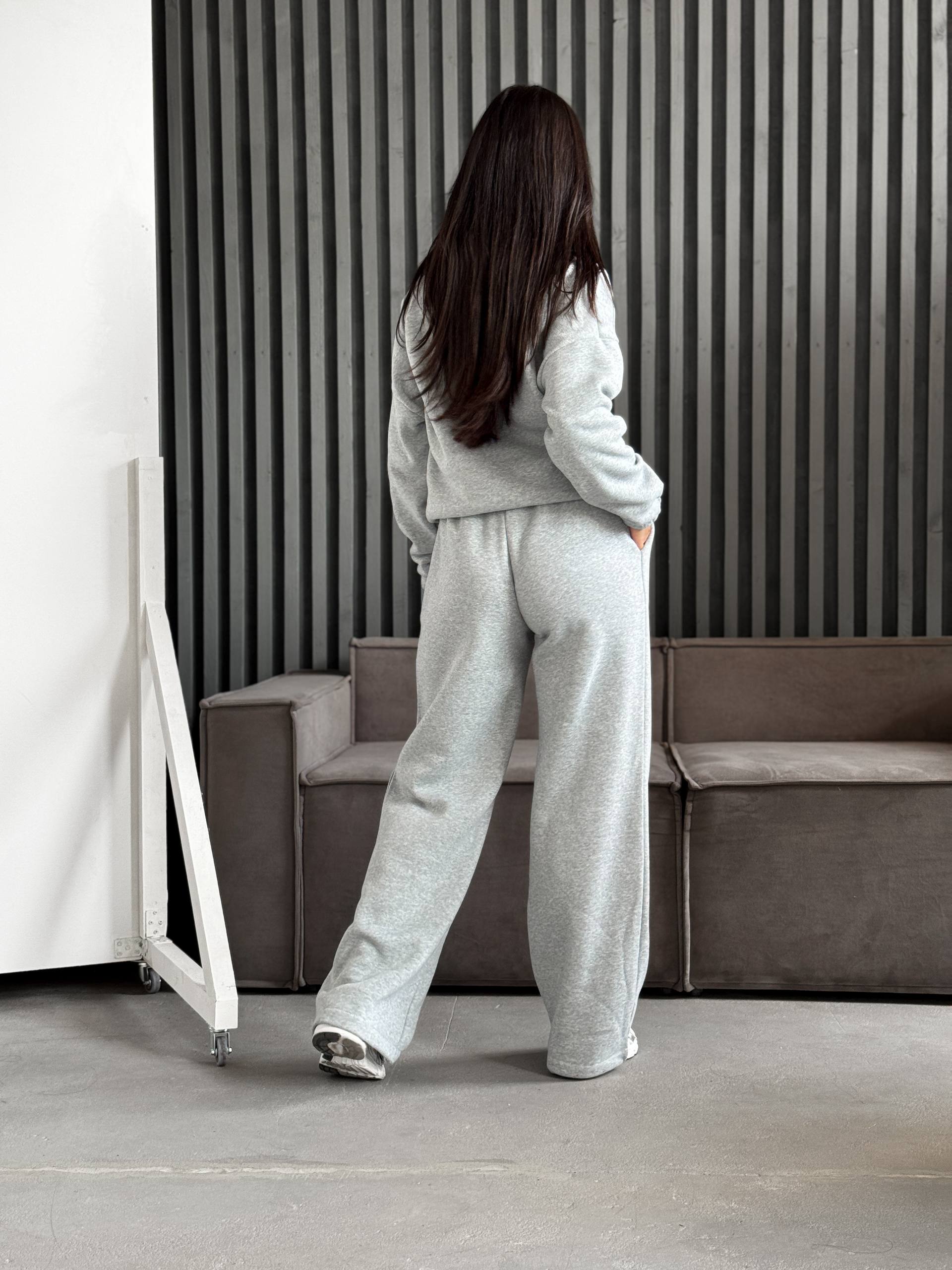 7c5fcb52-a150-11f0-8624-dee18ff4e8c0_2