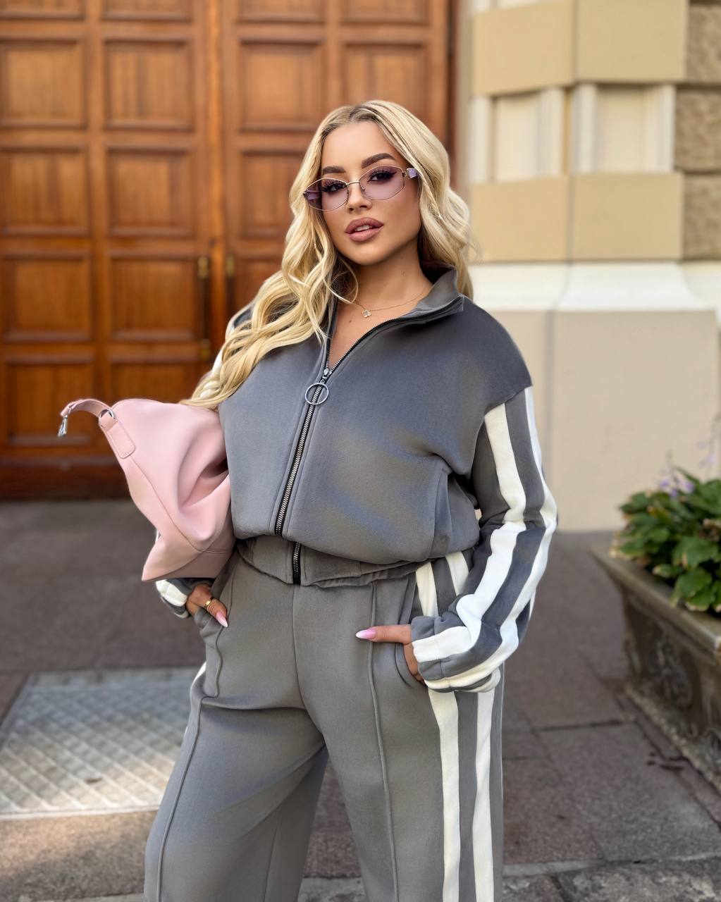 80c950e0-43aa-11f0-8622-dee18ff4e8c0_2