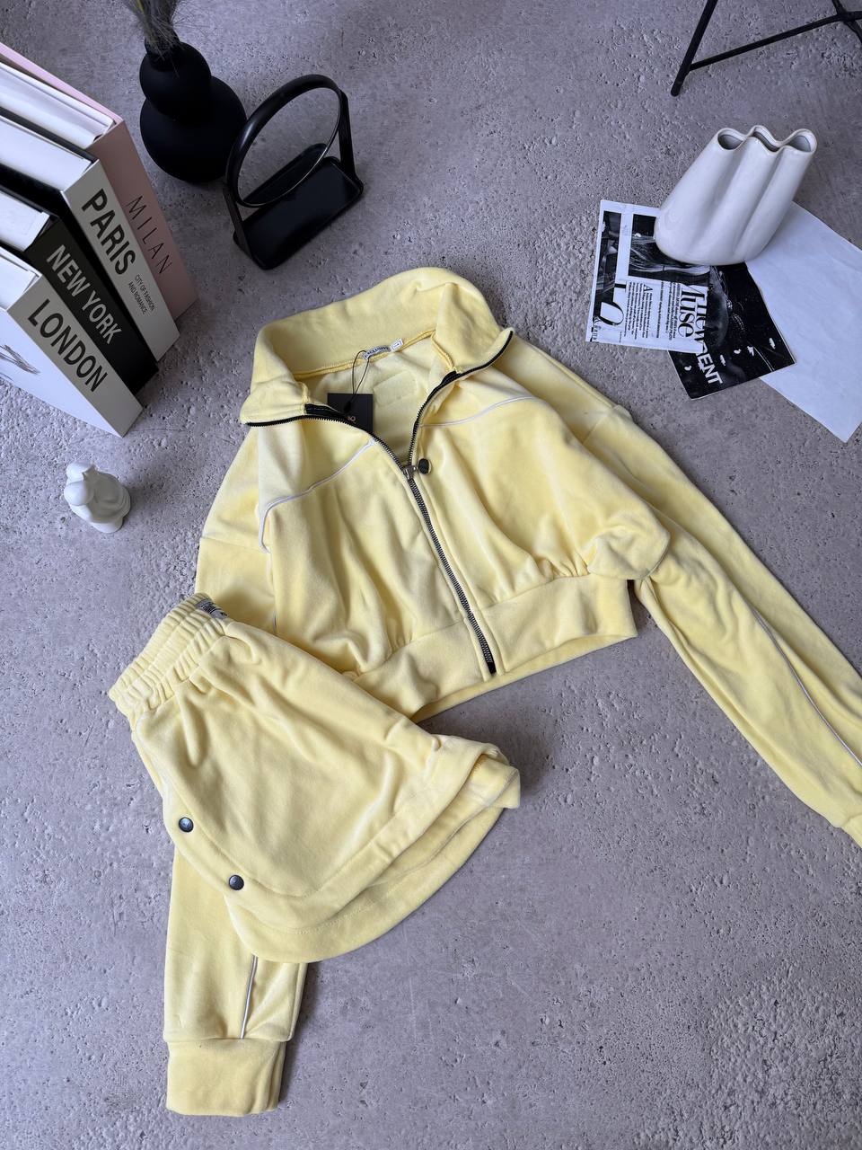 8186ff81-5b37-11f0-8622-dee18ff4e8c0_1