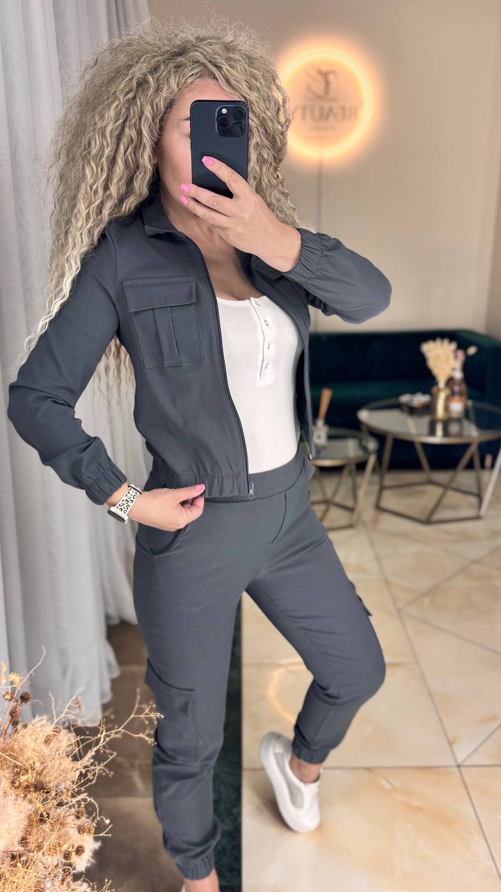 8186ff88-5b37-11f0-8622-dee18ff4e8c0_2