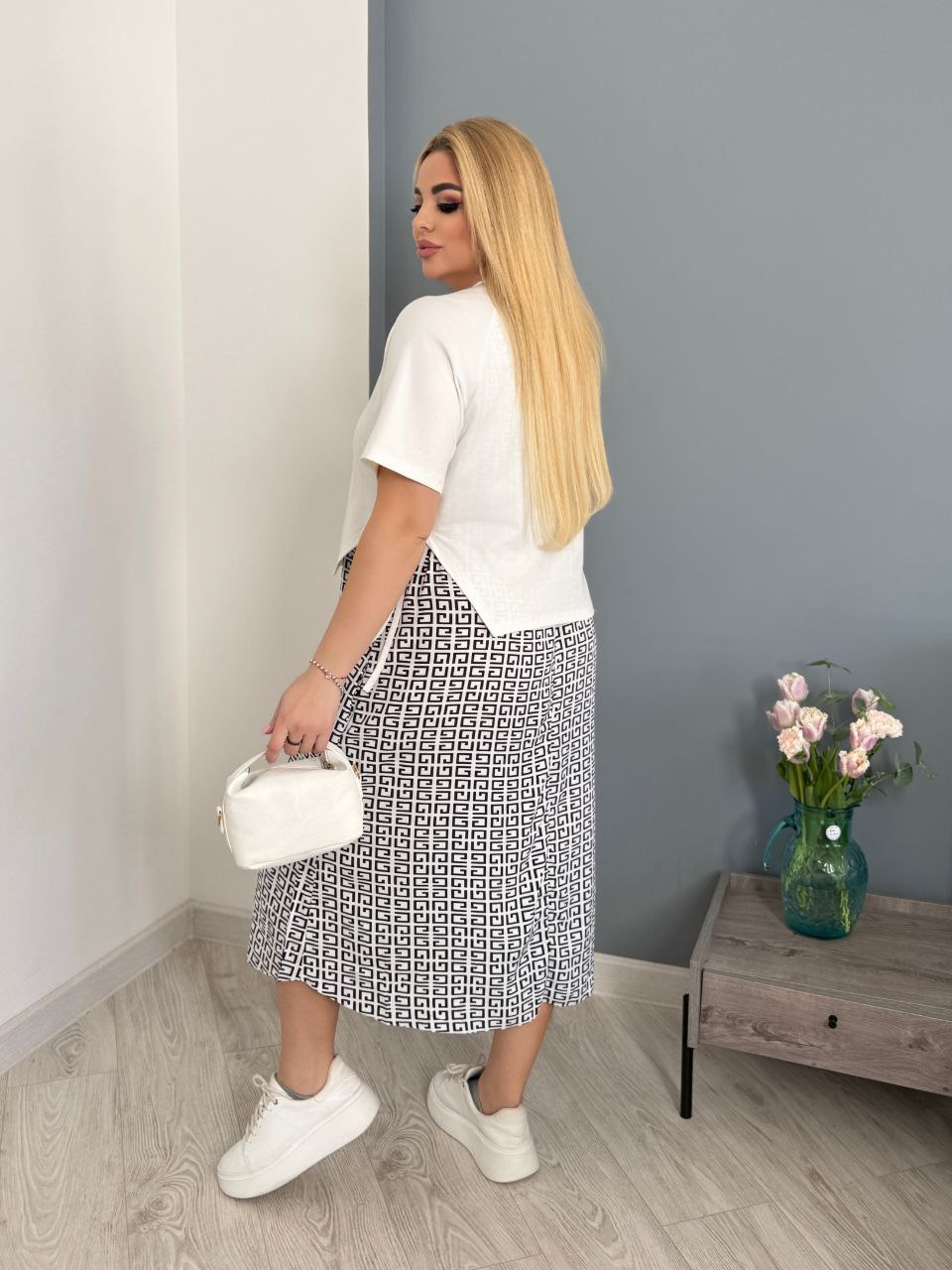 81c840bc-21fe-11f0-8622-dee18ff4e8c0_2