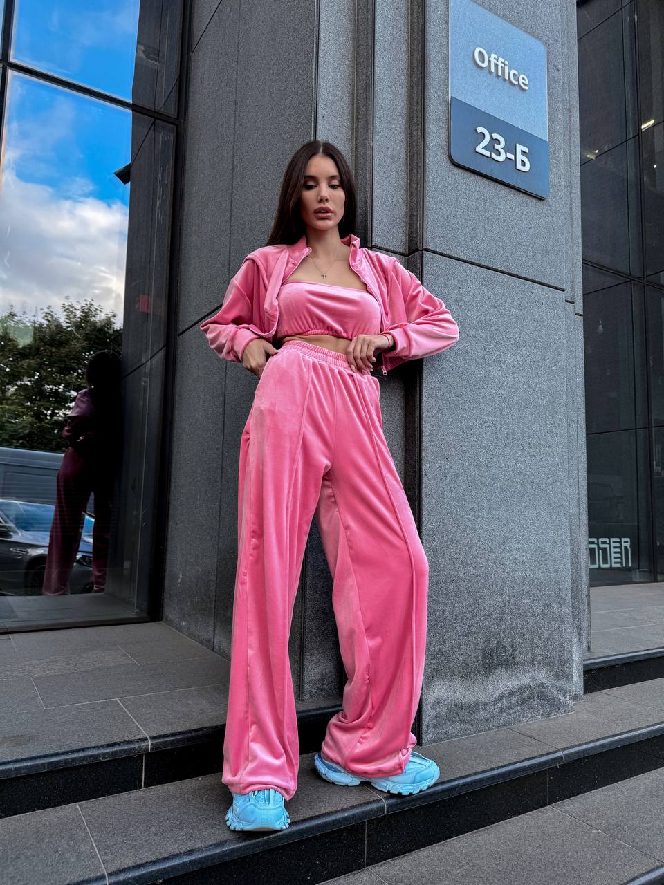 81f9bcb6-0cc4-11f0-8621-dee18ff4e8c0_0