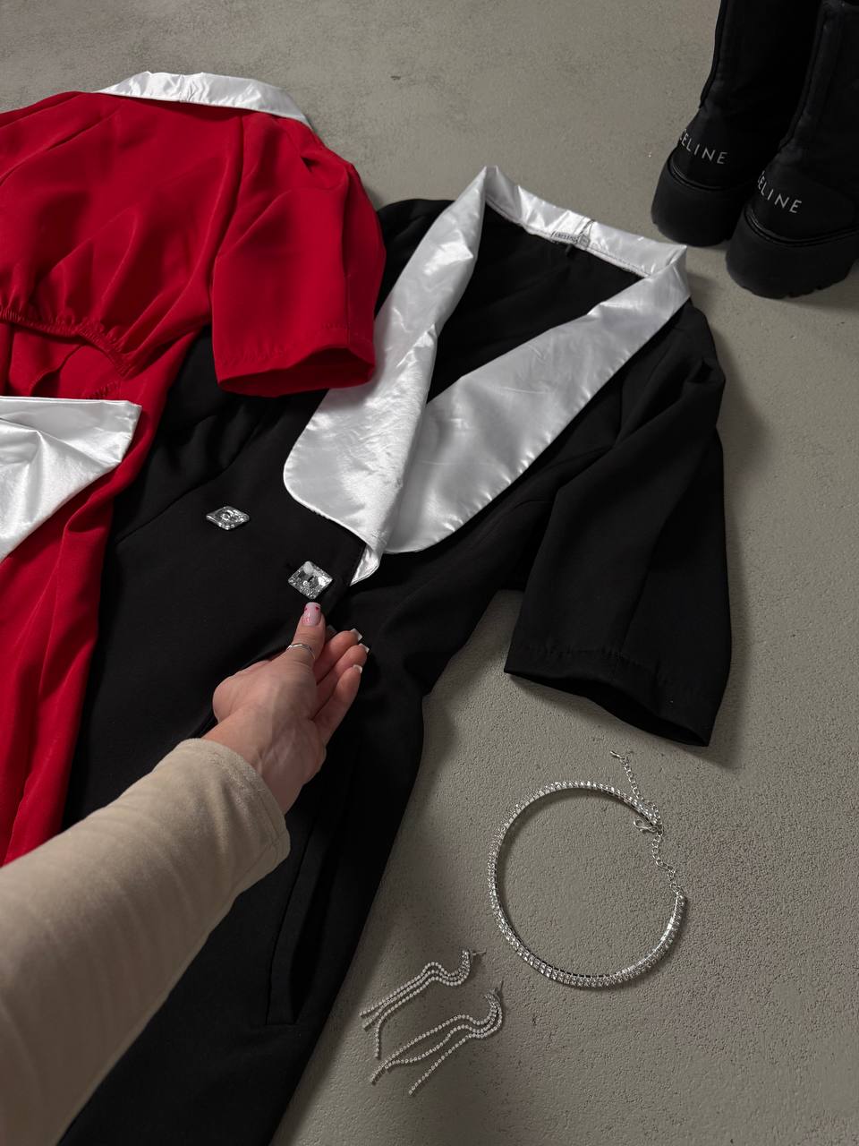 840ceb86-fb8c-11ef-8621-dee18ff4e8c0_2