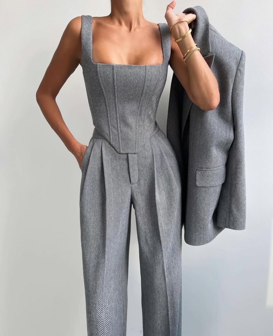 8501a921-da3c-11ef-8621-dee18ff4e8c0_1