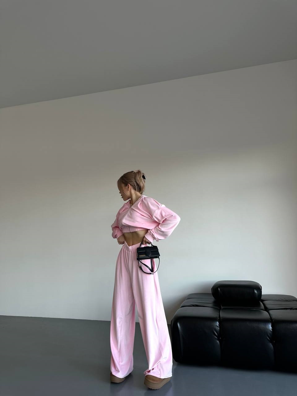 863620e7-8486-11ee-ad34-166b0be12ee5_0