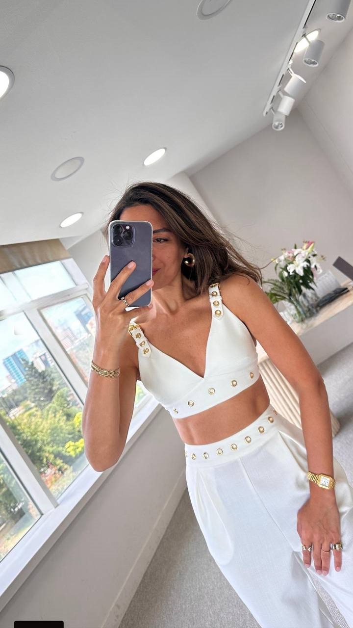 87935142-4f01-11ef-861c-dee18ff4e8c0_1