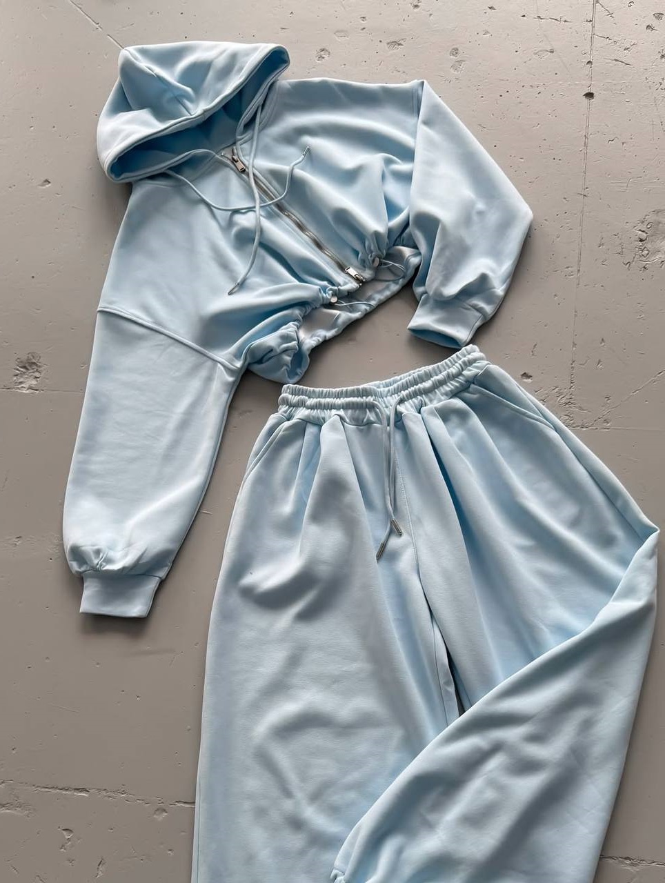 8b170d04-752d-11f0-8624-dee18ff4e8c0_0