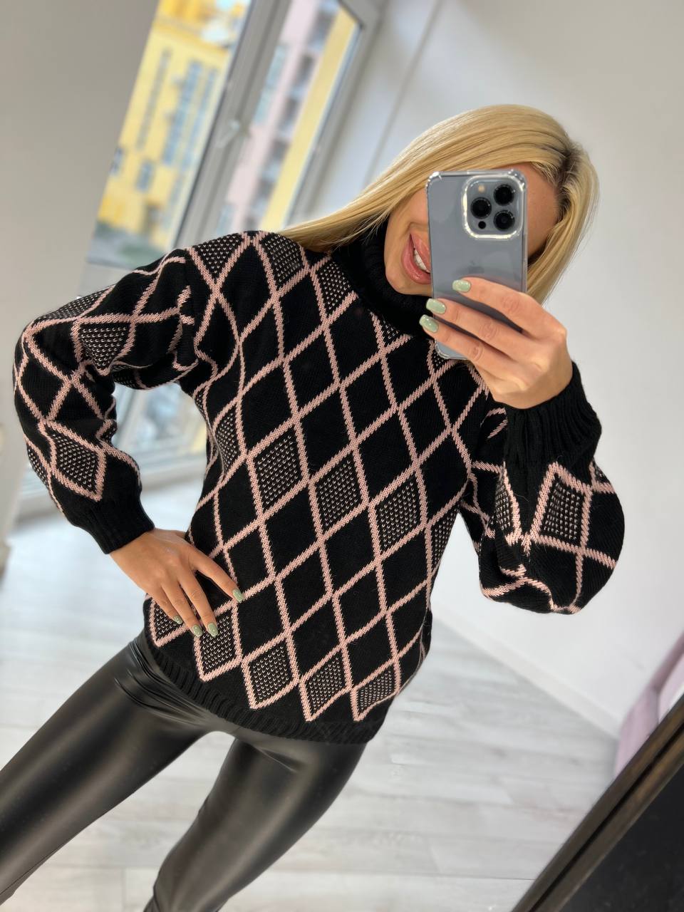 8dfcc06c-3f33-11ed-acc4-166b0be12ee5_1