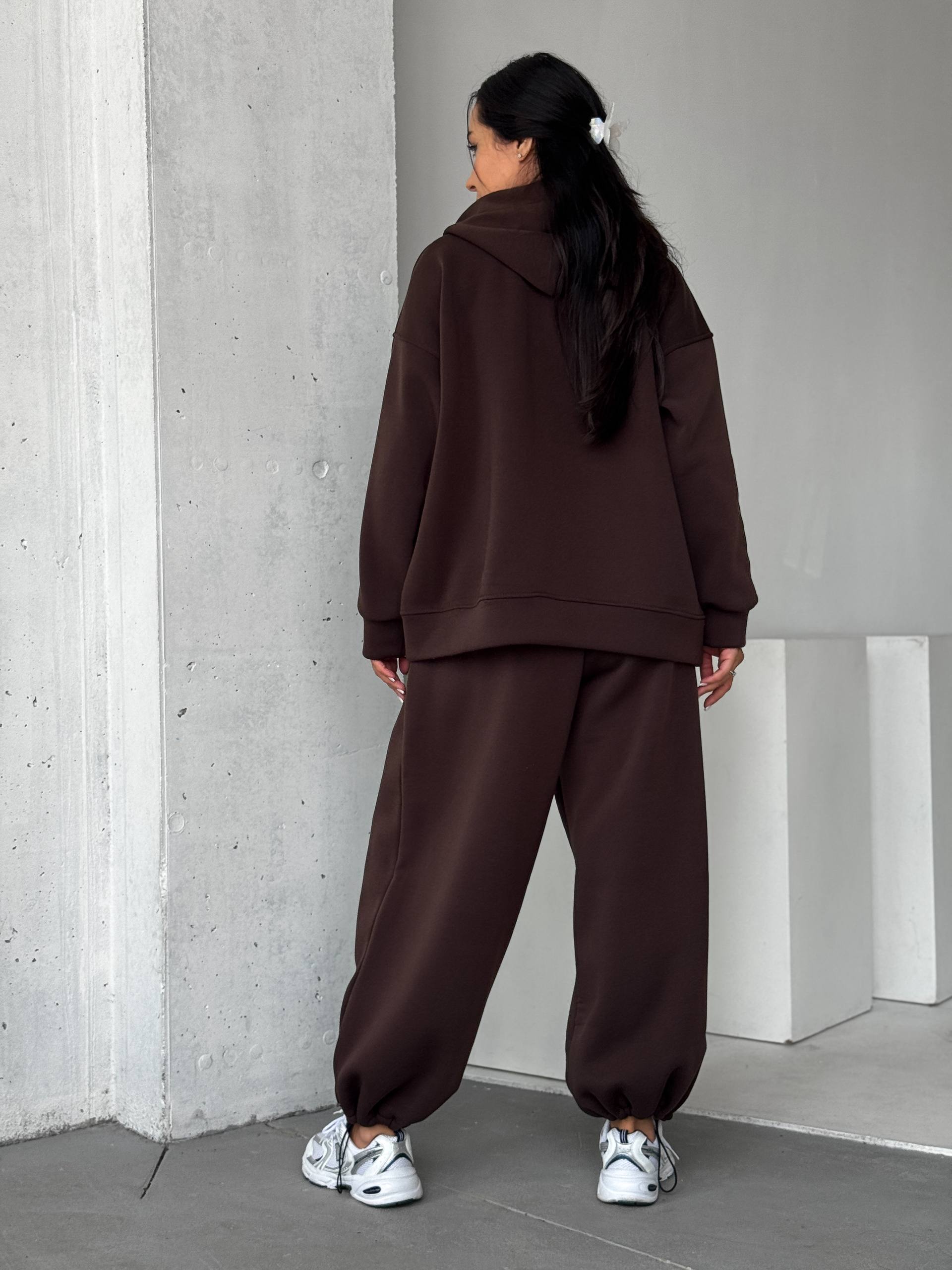 8e5b9635-a147-11f0-8624-dee18ff4e8c0_1