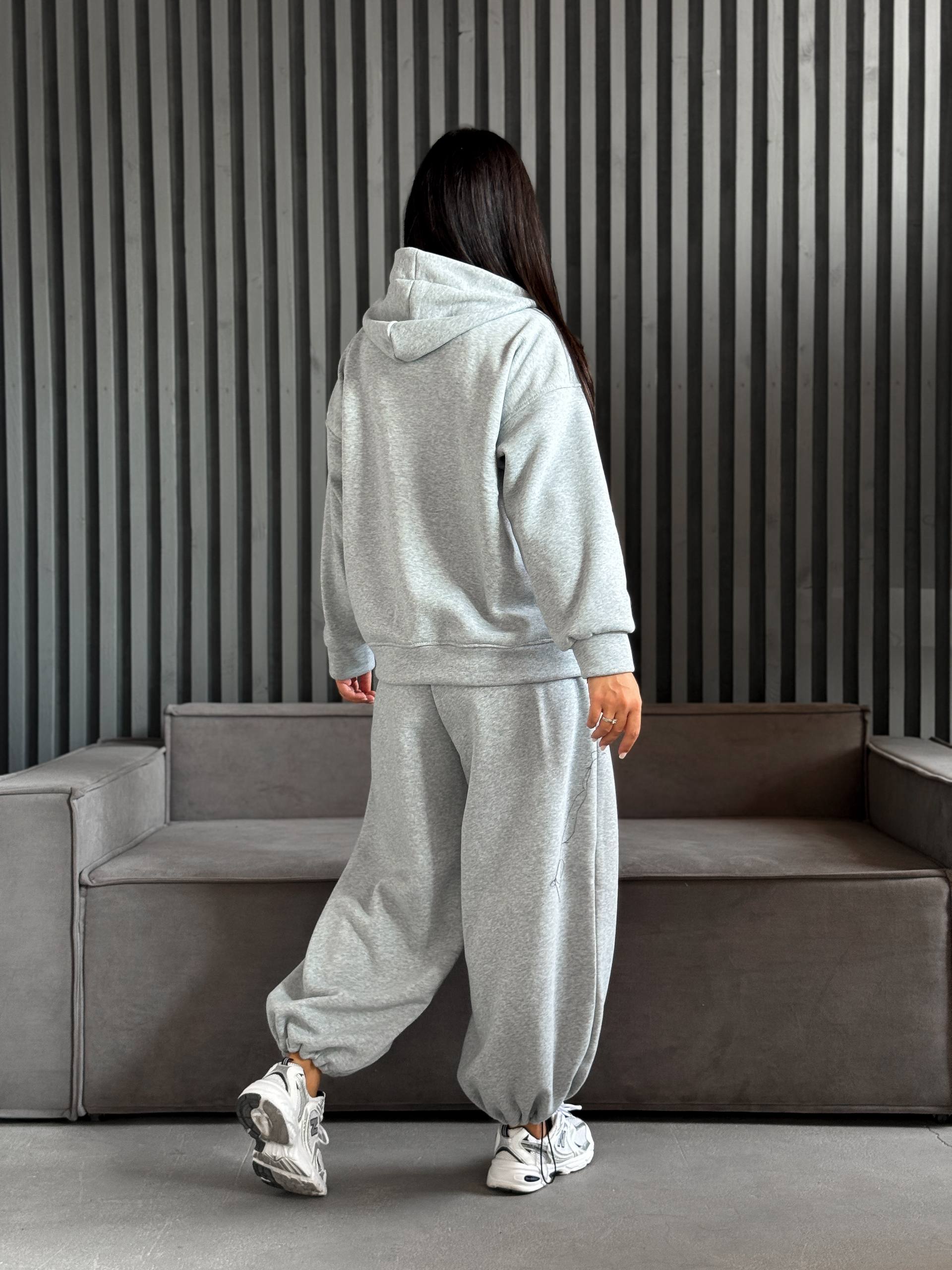 8e5b963e-a147-11f0-8624-dee18ff4e8c0_1