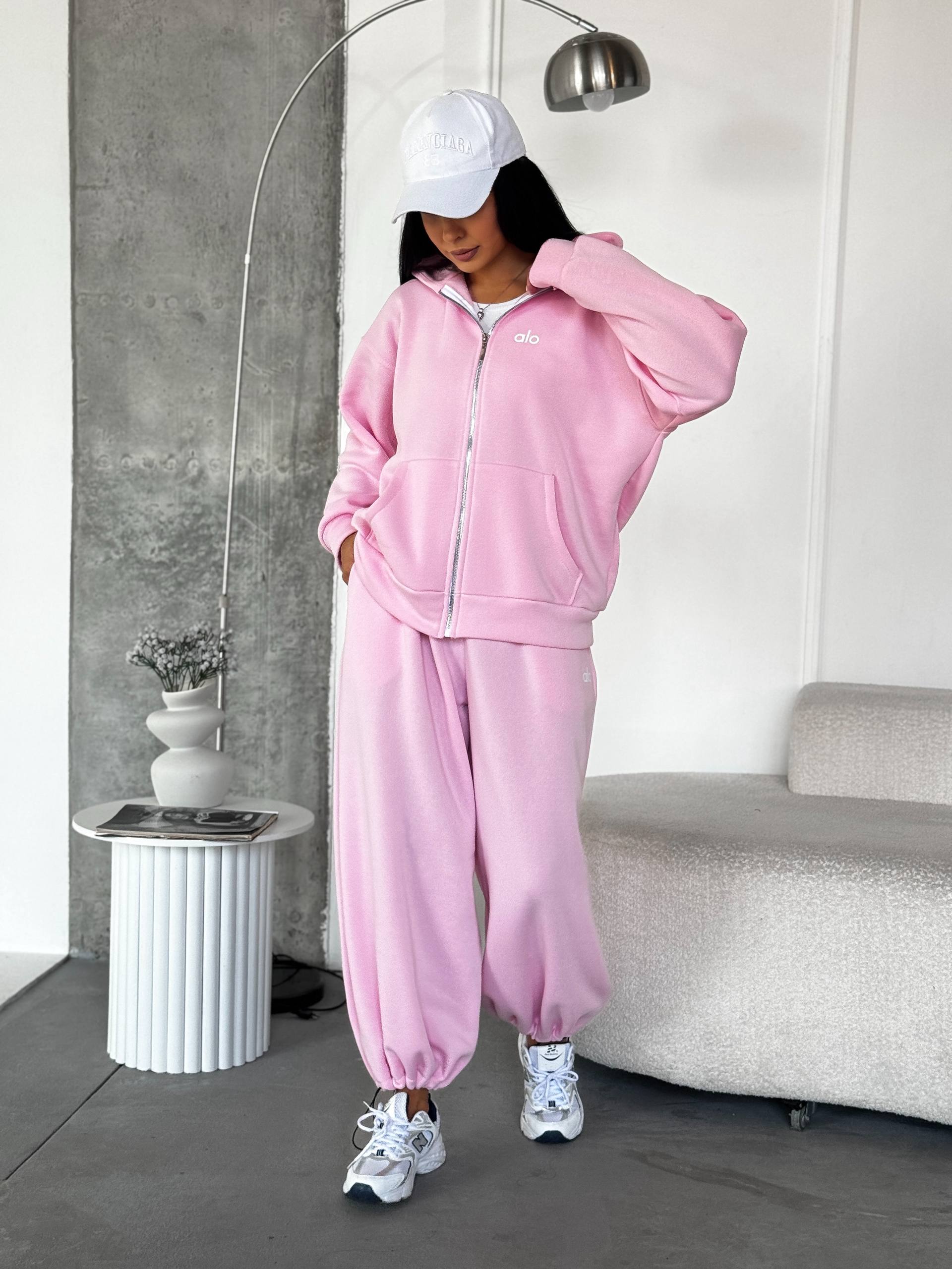 8e5b9646-a147-11f0-8624-dee18ff4e8c0_1