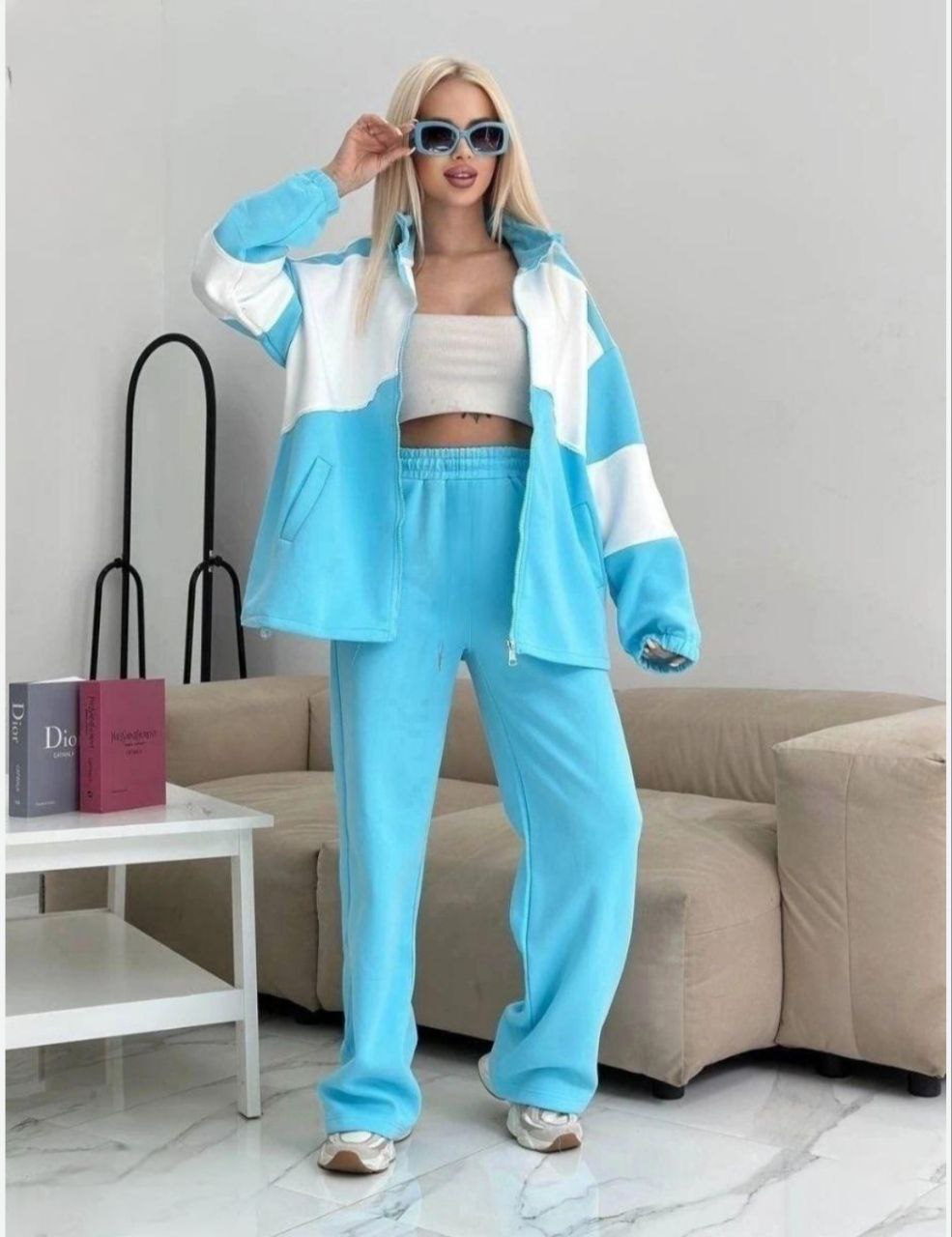 8f196a32-ebd4-11ef-8621-dee18ff4e8c0_1