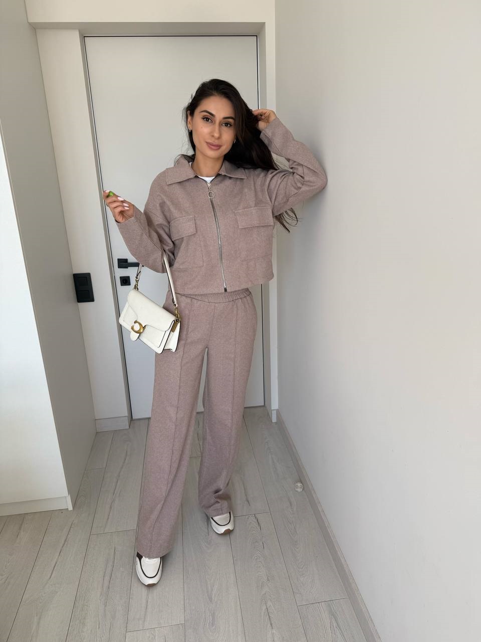 8f388154-41c1-11f0-8622-dee18ff4e8c0_1