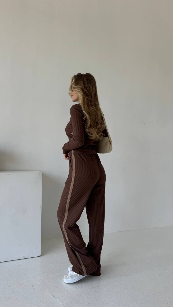 8ffb53d7-075a-11f0-8621-dee18ff4e8c0_2