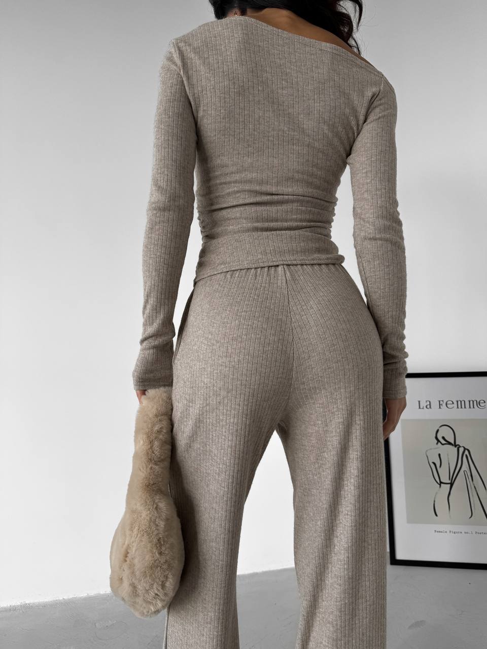 922ddf1b-8b13-11f0-8624-dee18ff4e8c0_2