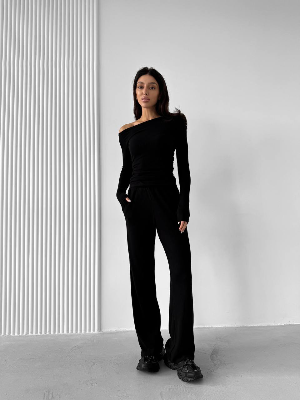 922ddf24-8b13-11f0-8624-dee18ff4e8c0_0