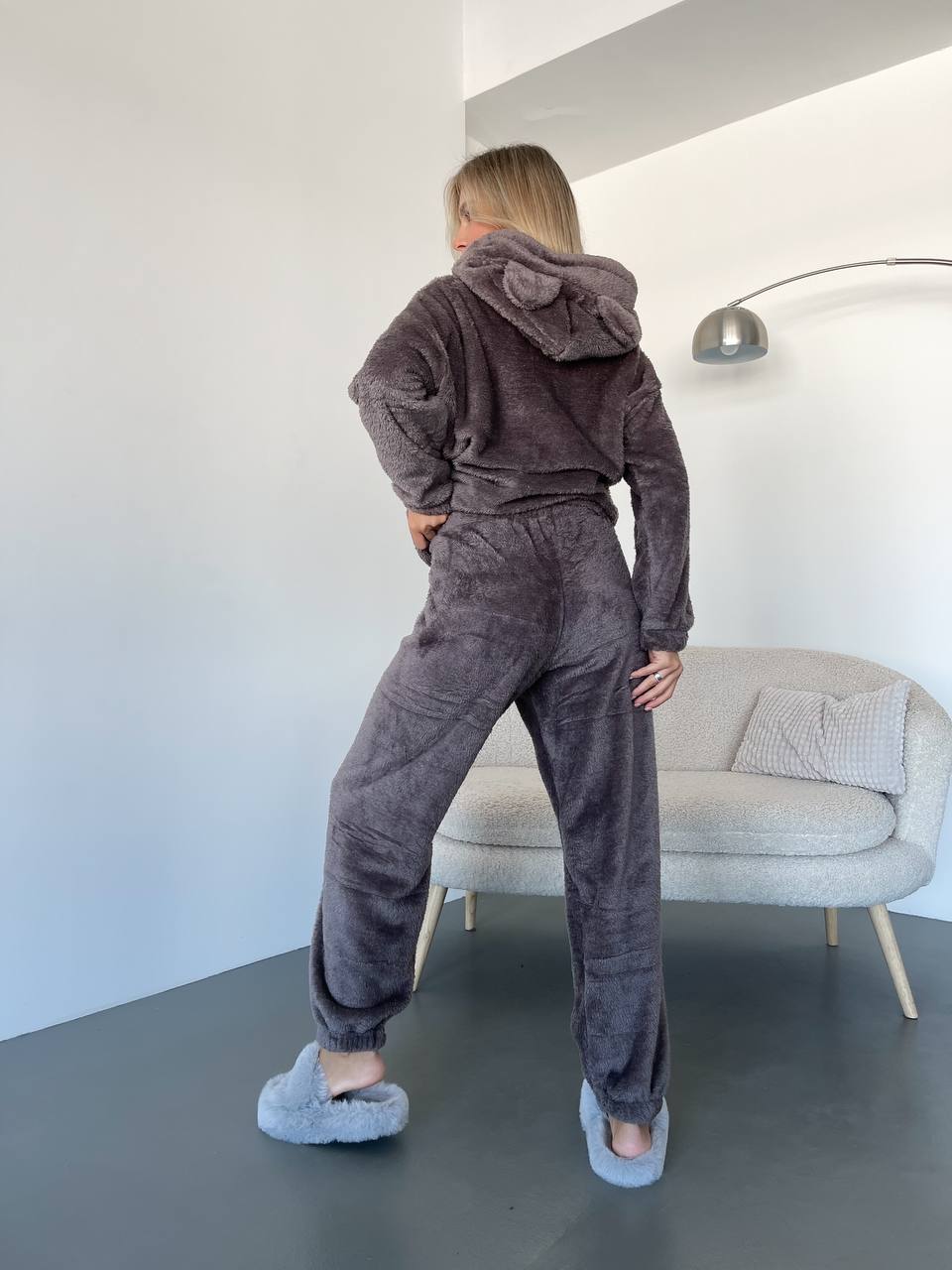 92e0590c-8c05-11ee-ad37-166b0be12ee5_3