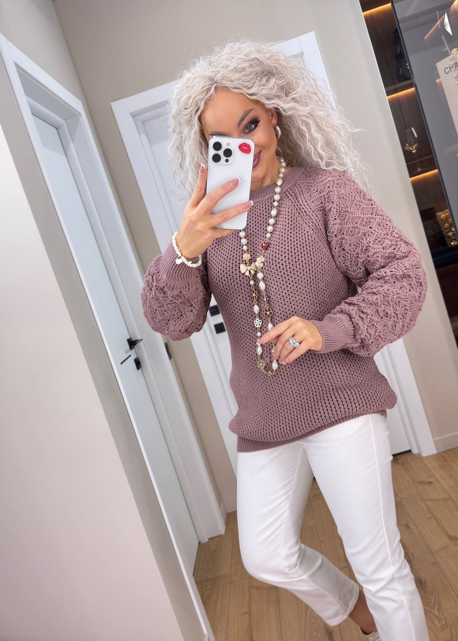 9339615d-815f-11f0-8624-dee18ff4e8c0_1