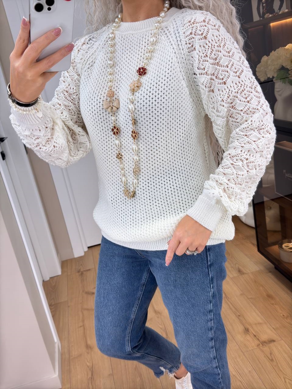 93396164-815f-11f0-8624-dee18ff4e8c0_1