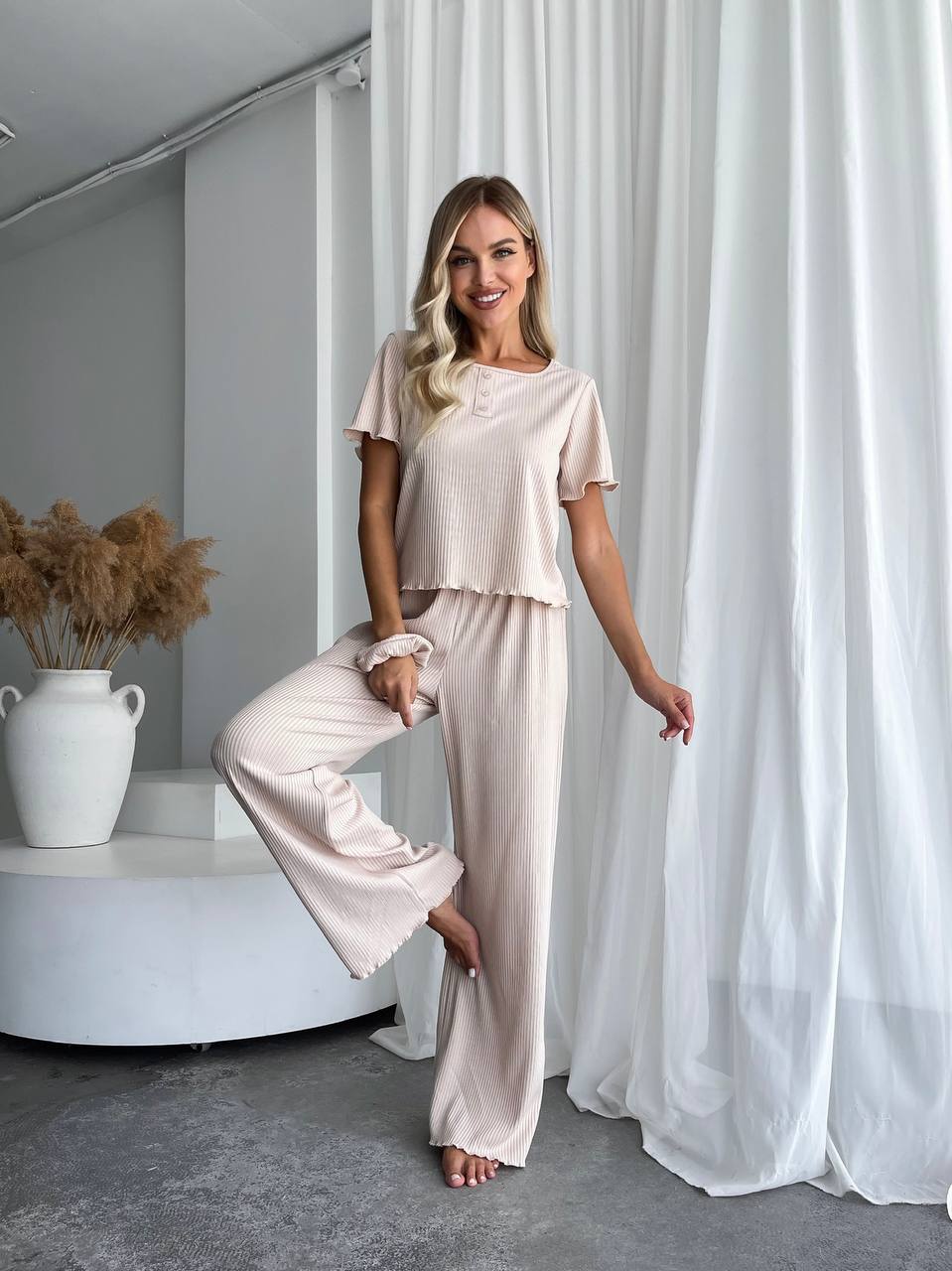 93f0a64f-6526-11ef-861f-dee18ff4e8c0_0