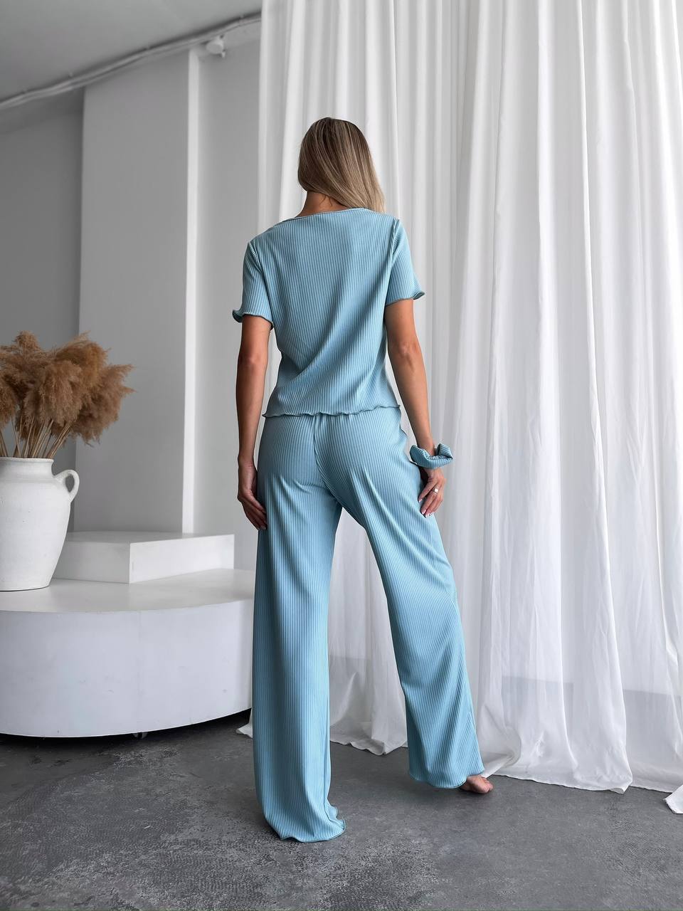 93f0a659-6526-11ef-861f-dee18ff4e8c0_1