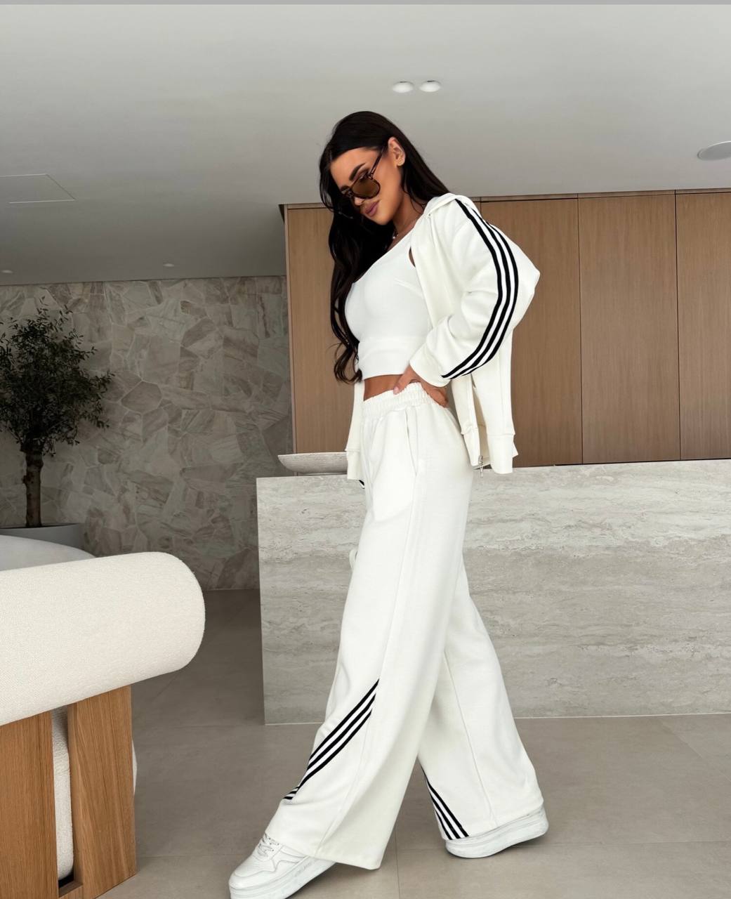 94775fbe-e4a3-11ef-8621-dee18ff4e8c0_1