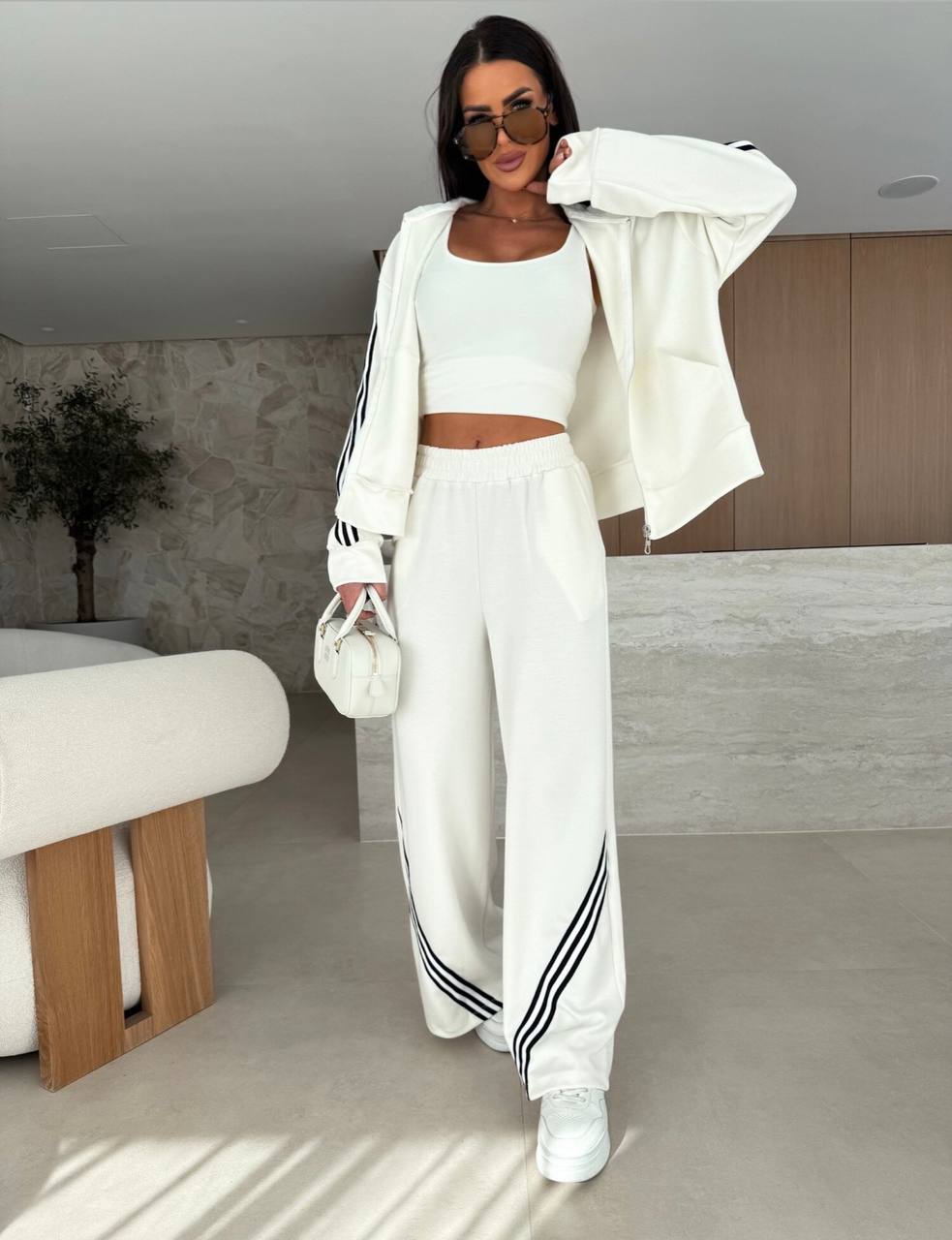 94775fbe-e4a3-11ef-8621-dee18ff4e8c0_2