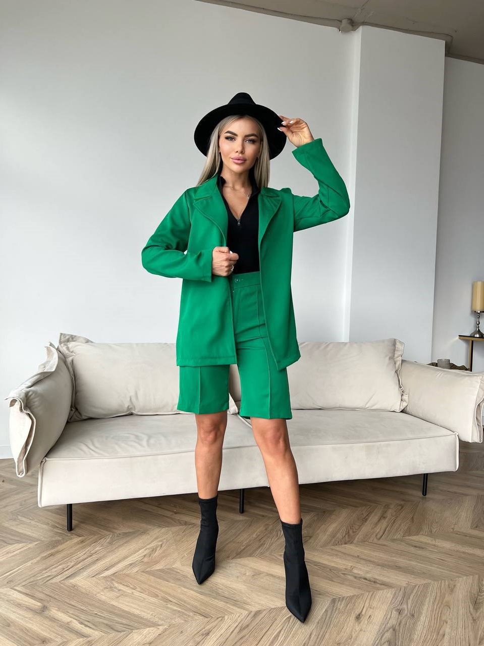 967e5cbd-8e7b-11ee-ad3c-166b0be12ee5_1