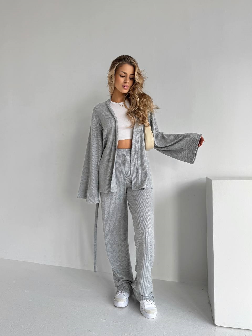 96efce28-1e07-11f0-8621-dee18ff4e8c0_1